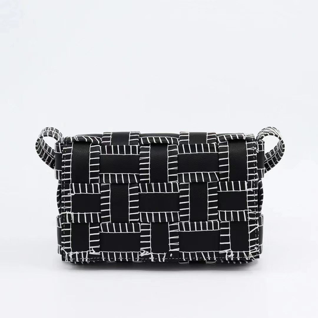 Neue, handbestickte Stricktasche für Damen