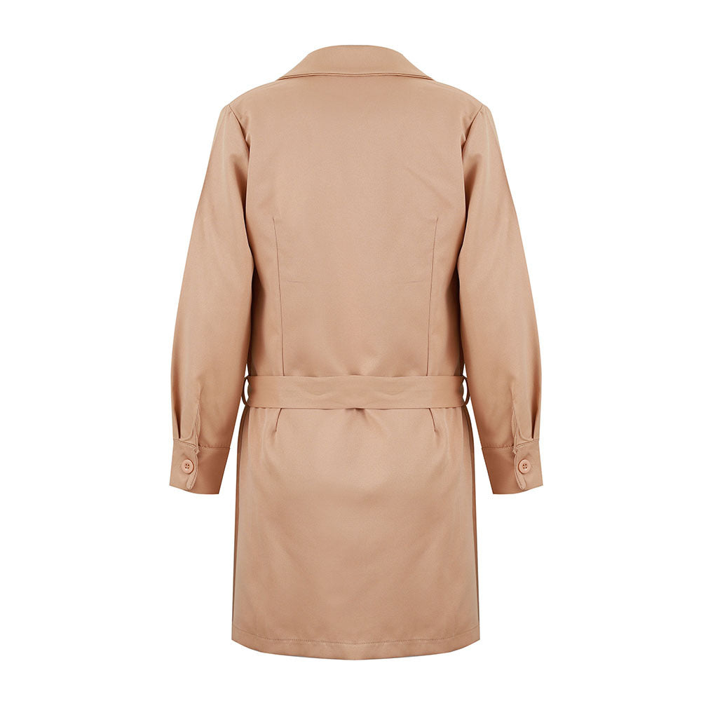 Schmaler Blazer mit Riemen