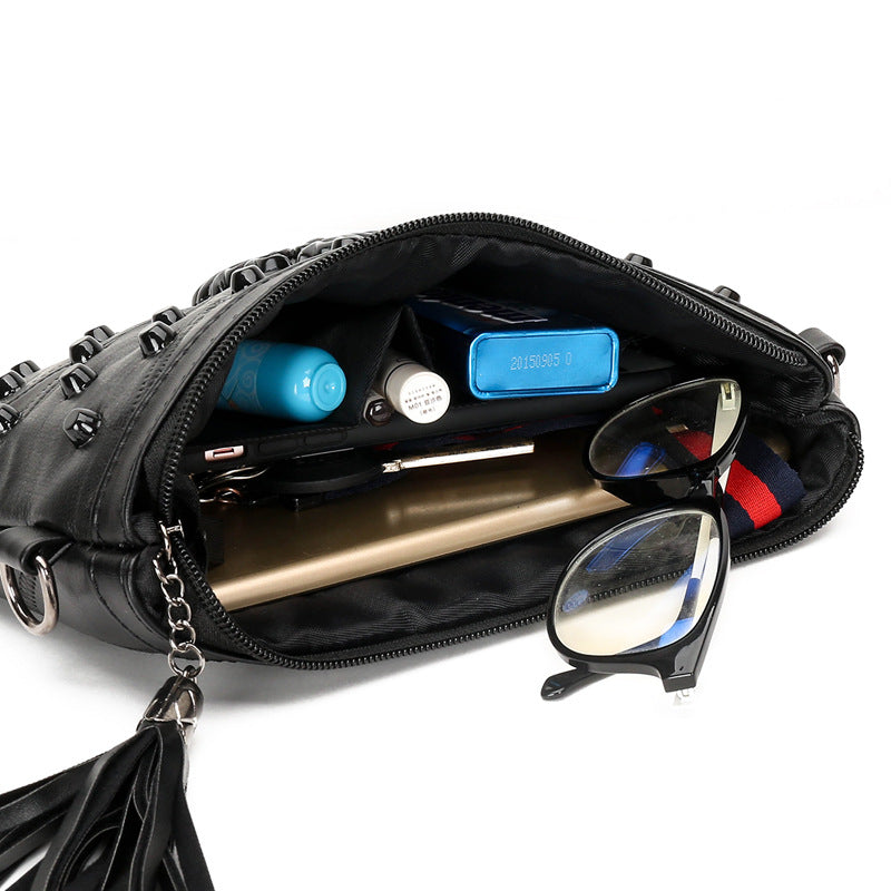 Modische Lederhandtasche, Freizeittasche für Damen, Damen-Umhängetasche aus Schaffell mit Ziernähten, handgefertigte kleine Tasche mit Fransen