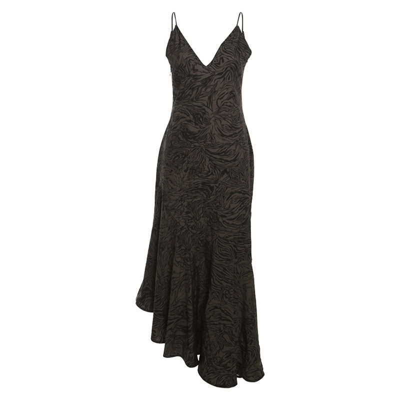 Wintermode: Sexy Trägerkleid mit V-Ausschnitt, tiefem Ausschnitt, figurbetonter Schnitt und Retro-Design für Damen