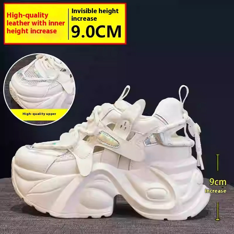 Freizeitschuhe mit Mesh-Oberfläche und Aussparungen, die die Körpergröße erhöhen